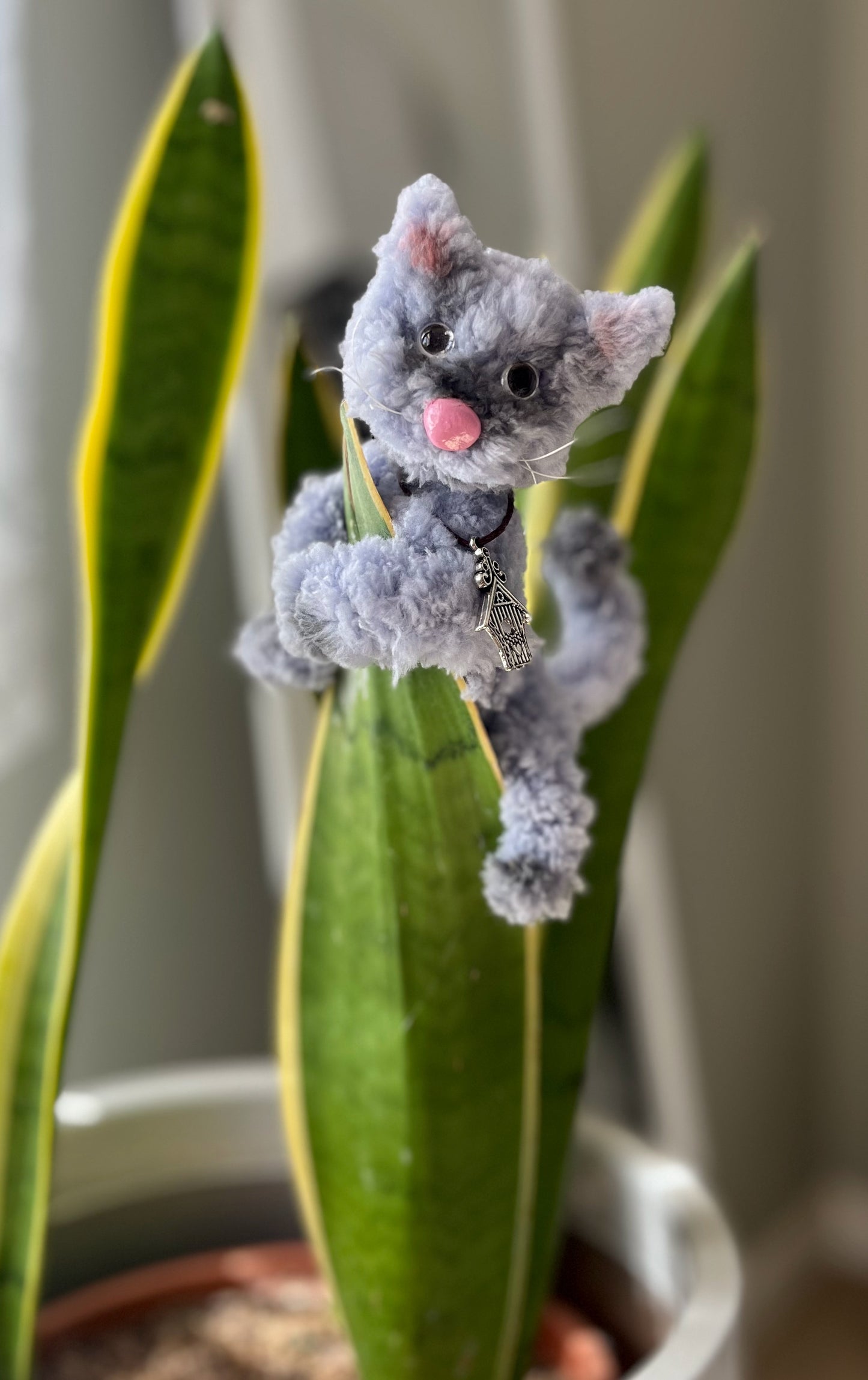 4" FLOOFS: "Clive"