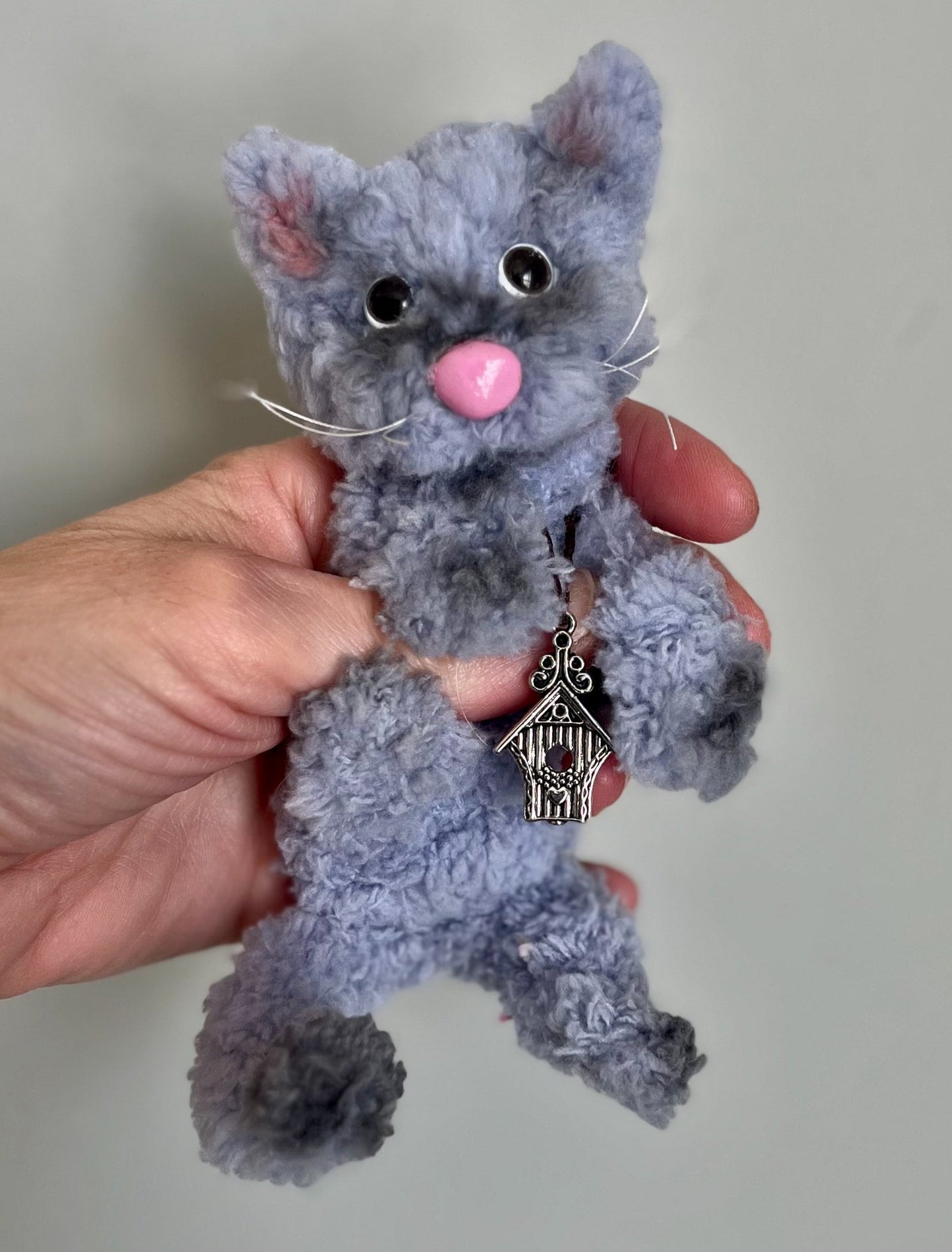 4" FLOOFS: "Clive"