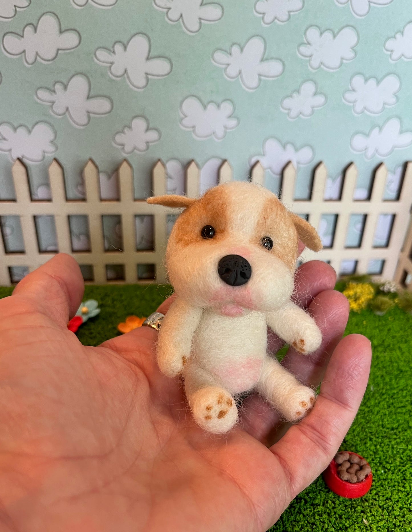 4" FELTED PUP: Butterball